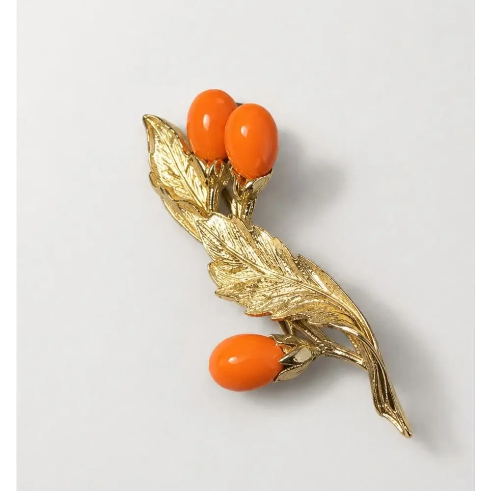Vintage Sarah Coventry Brooch Pin Gold Tone Orange Lucite Floral Large 3.5